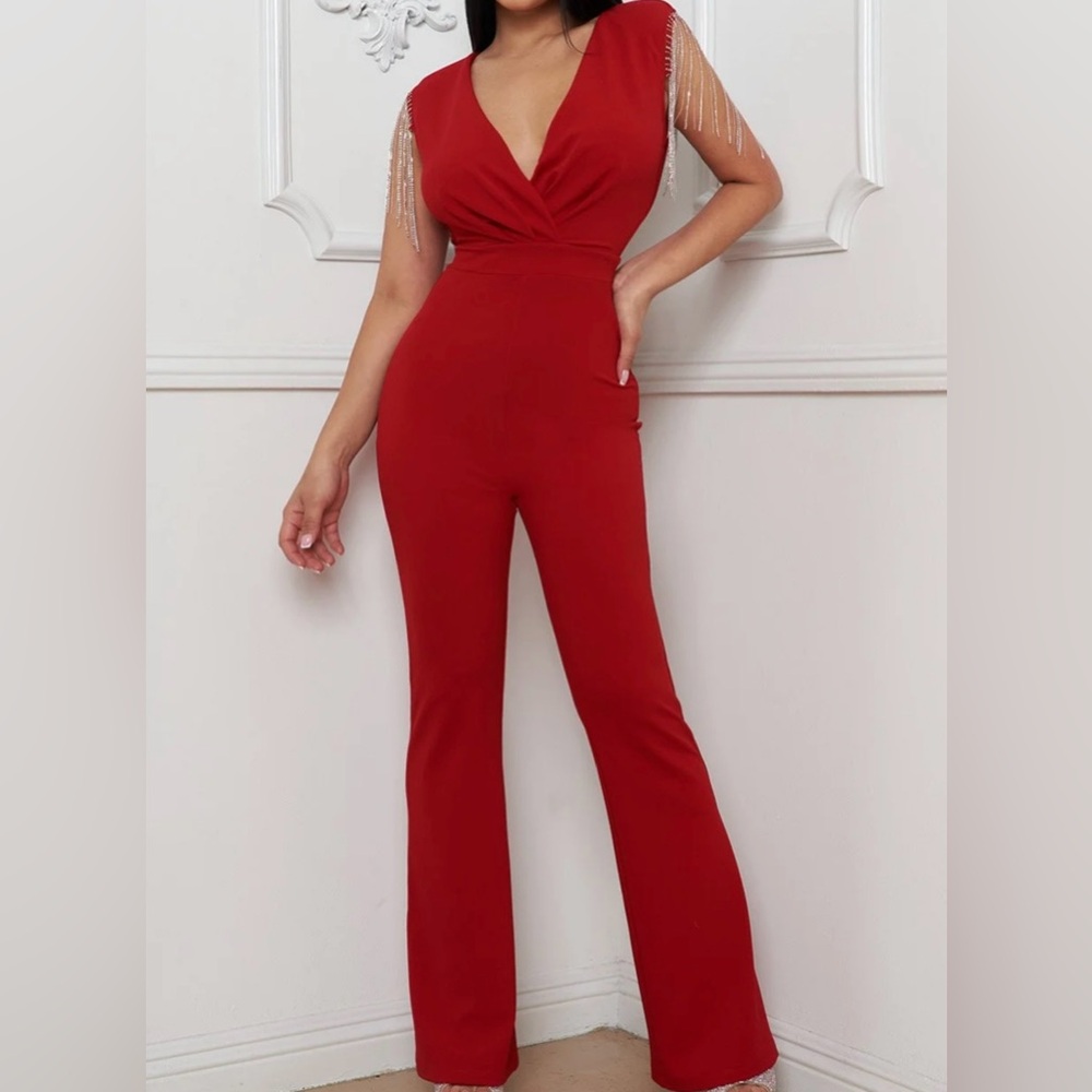 154- CRYSTAL AND METAL CHAIN FRINGE
SLEEVE JUMPSUIT